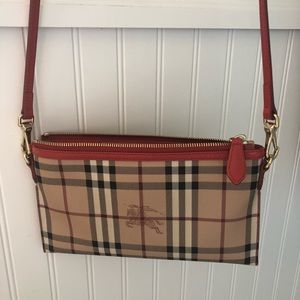 100% Authentic Burberry cross body like new